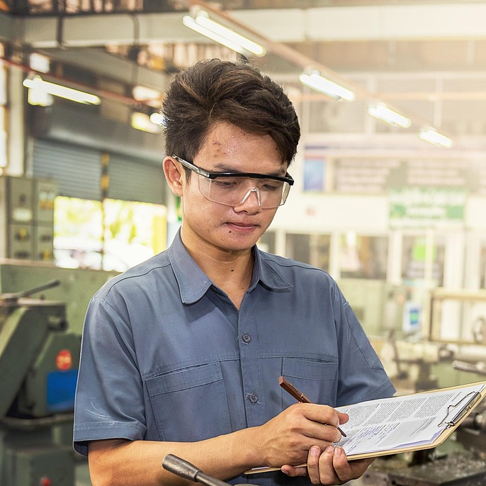 Quality control di area produksi