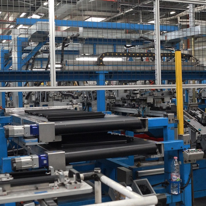 assembly line workers industry production line